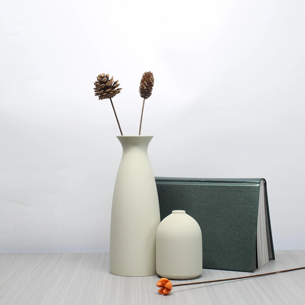 2-Piece Decorative Plastic Vase Set