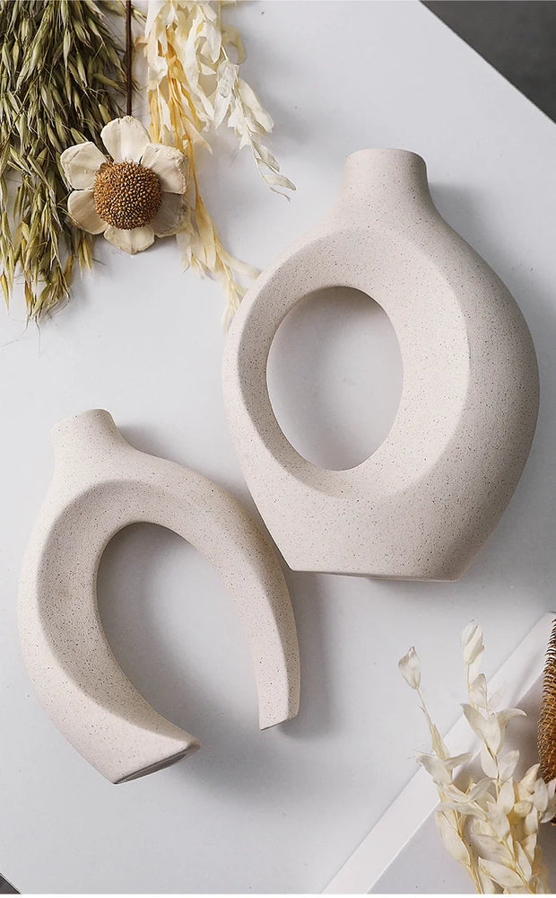 2pcs Nordic Hugging Ceramic Vases Modern Hollow Flower Pots
