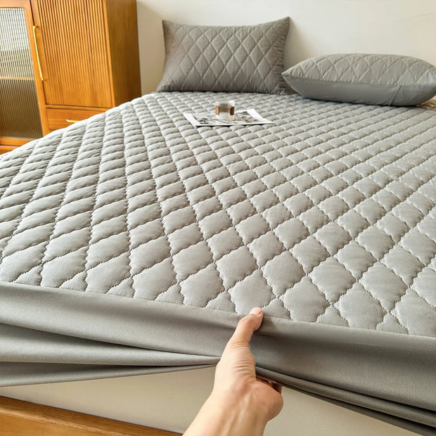 Waterproof Fitted Mattress Protector – 15"–17" Deep Pocket