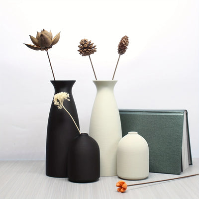 2-Piece Decorative Plastic Vase Set