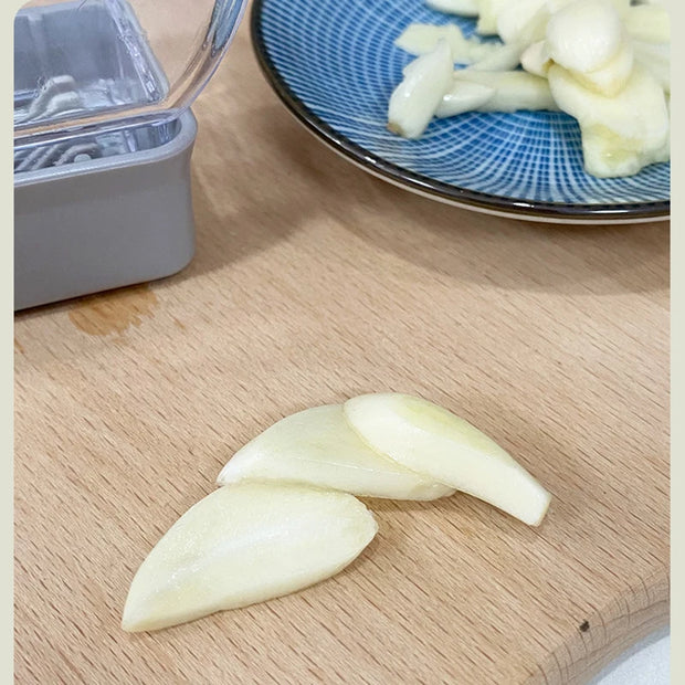 Manual Garlic Press Grinder Cutter Kitchen Tool
