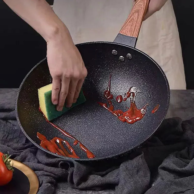 32CM Non-Stick Wok – Universal Frying Pan