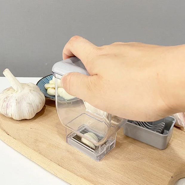 Manual Garlic Press Grinder Cutter Kitchen Tool